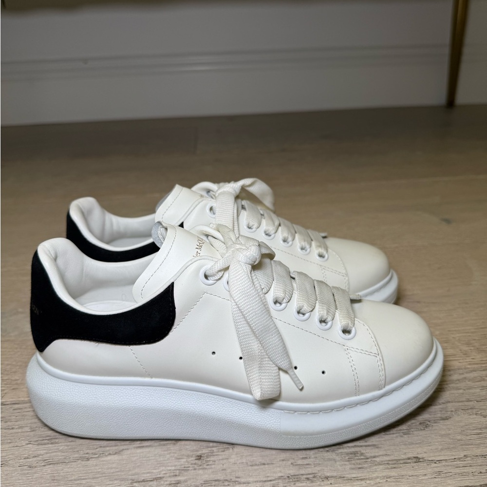 Alexander McQueen White and Black  Sneakers Size 38